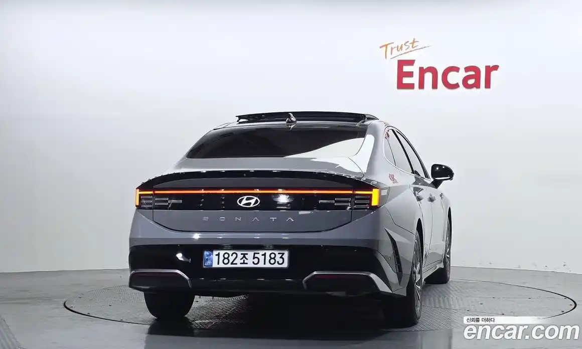 Hyundai Sonata 2024 2.0 автомат (гидро), фото 4