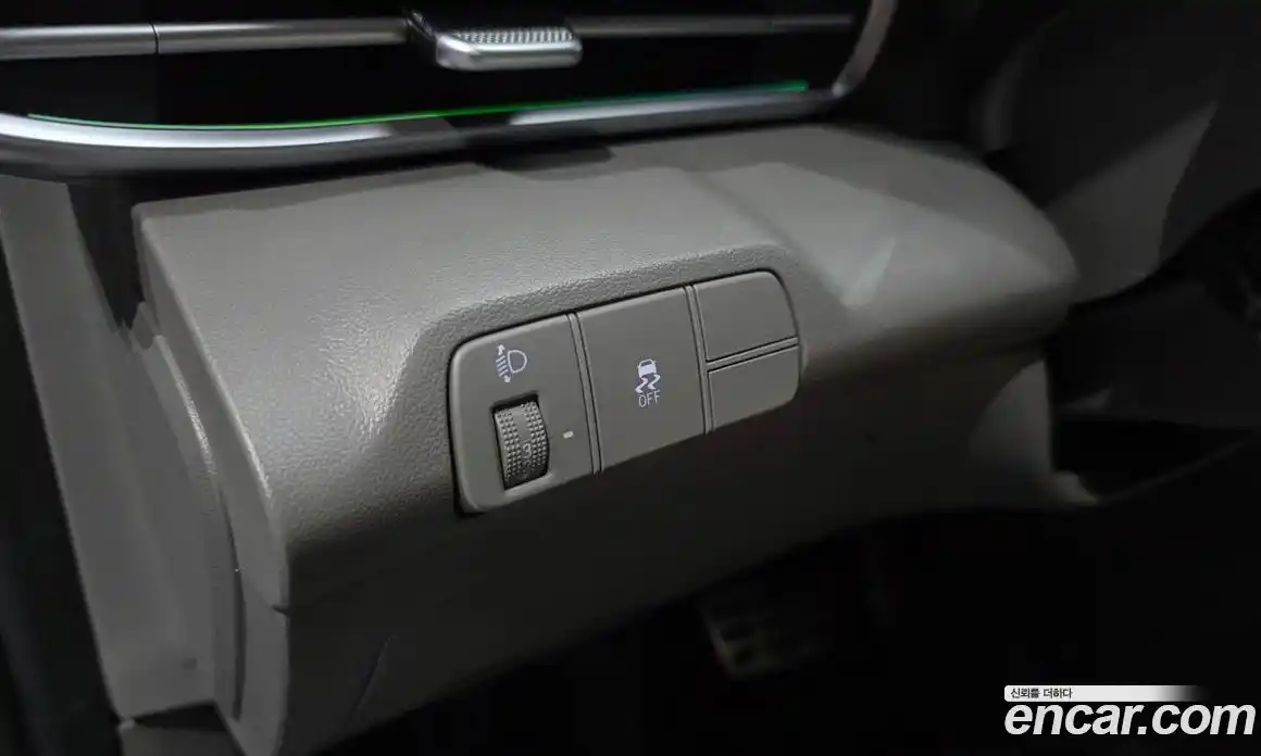 Hyundai Avante 2023 1.6 автомат (гидро), фото 18