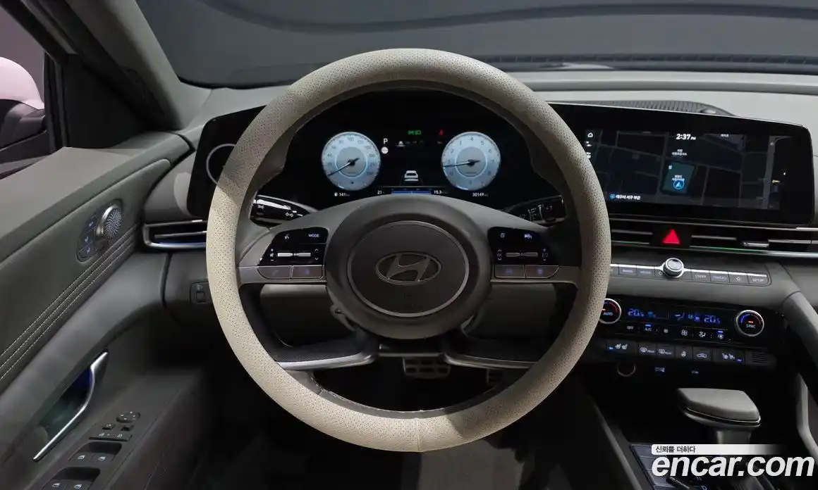 Hyundai Avante 2023 1.6 автомат (гидро), фото 19