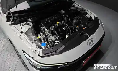 Hyundai Avante 2023 1.6 автомат (гидро), миниатюра 6