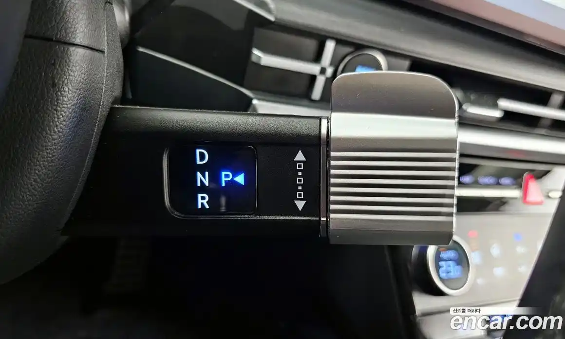 Hyundai Santa Fe 2024 2.5 автомат (гидро), фото 12