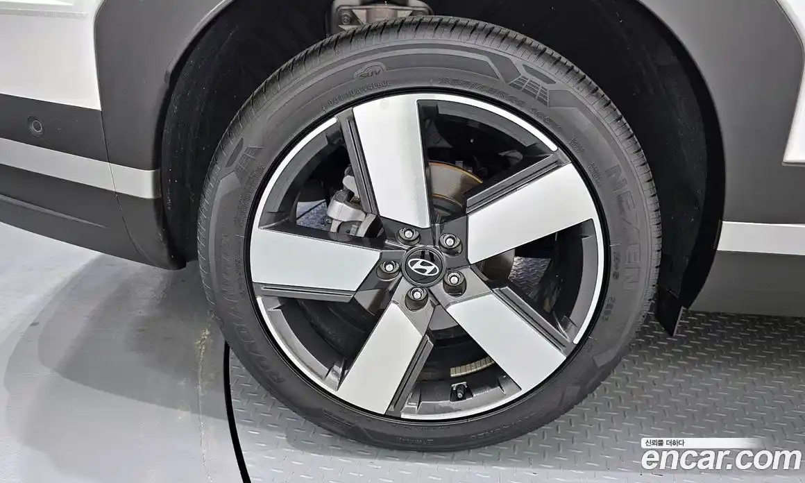 Hyundai Santa Fe 2024 2.5 автомат (гидро), фото 5