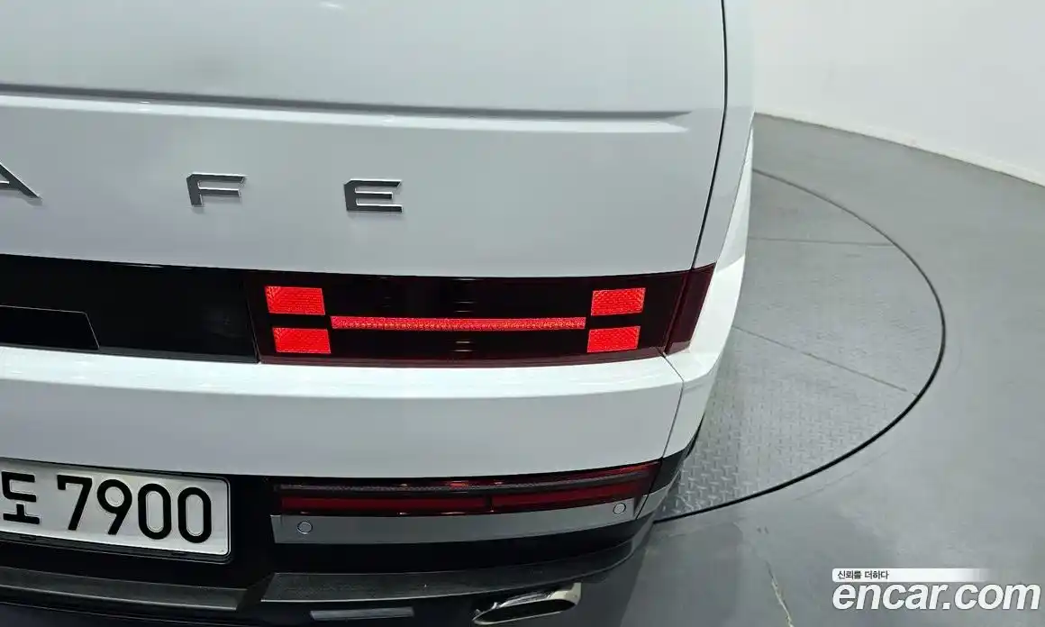 Hyundai Santa Fe 2024 2.5 автомат (гидро), фото 9