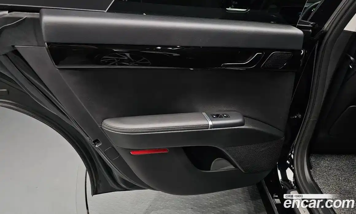 Hyundai Grandeur 2023 1.6 автомат (гидро), фото 14