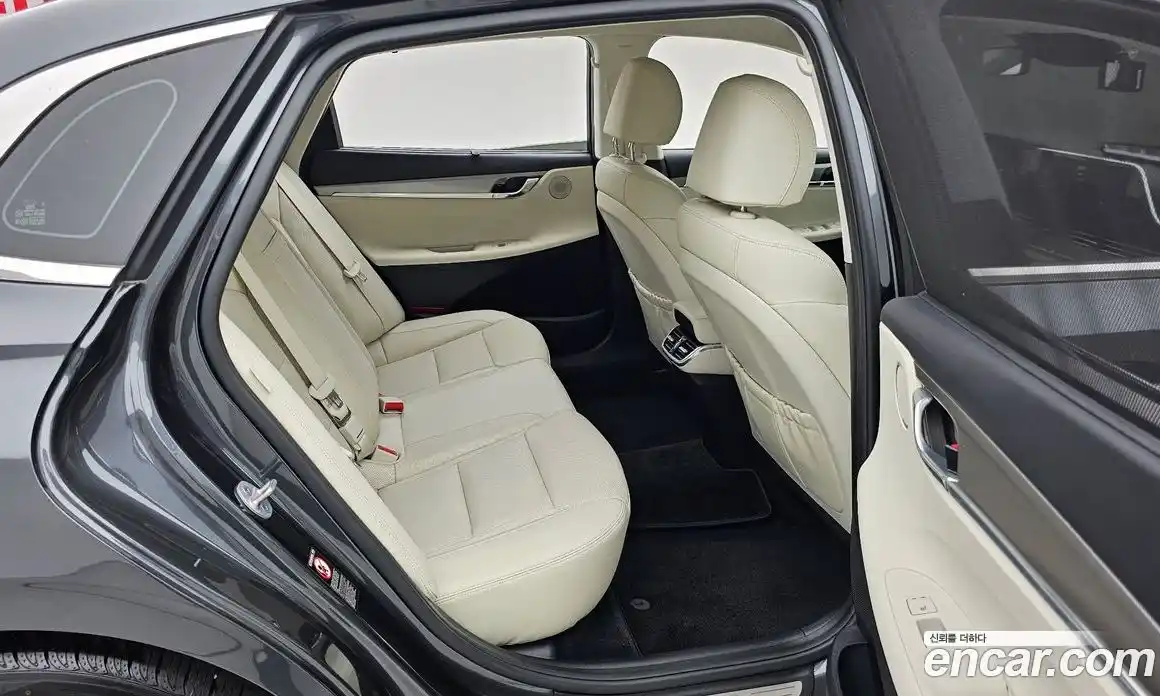 Hyundai Grandeur 2022 2.4 автомат (гидро), фото 11