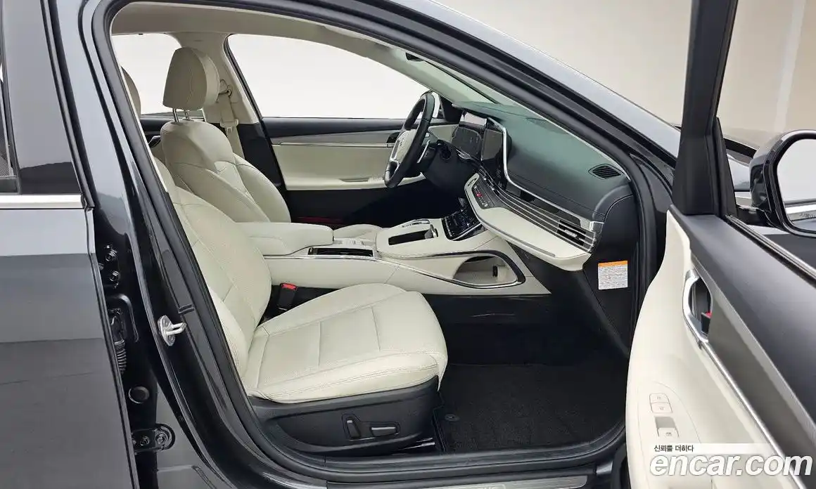 Hyundai Grandeur 2022 2.4 автомат (гидро), фото 12