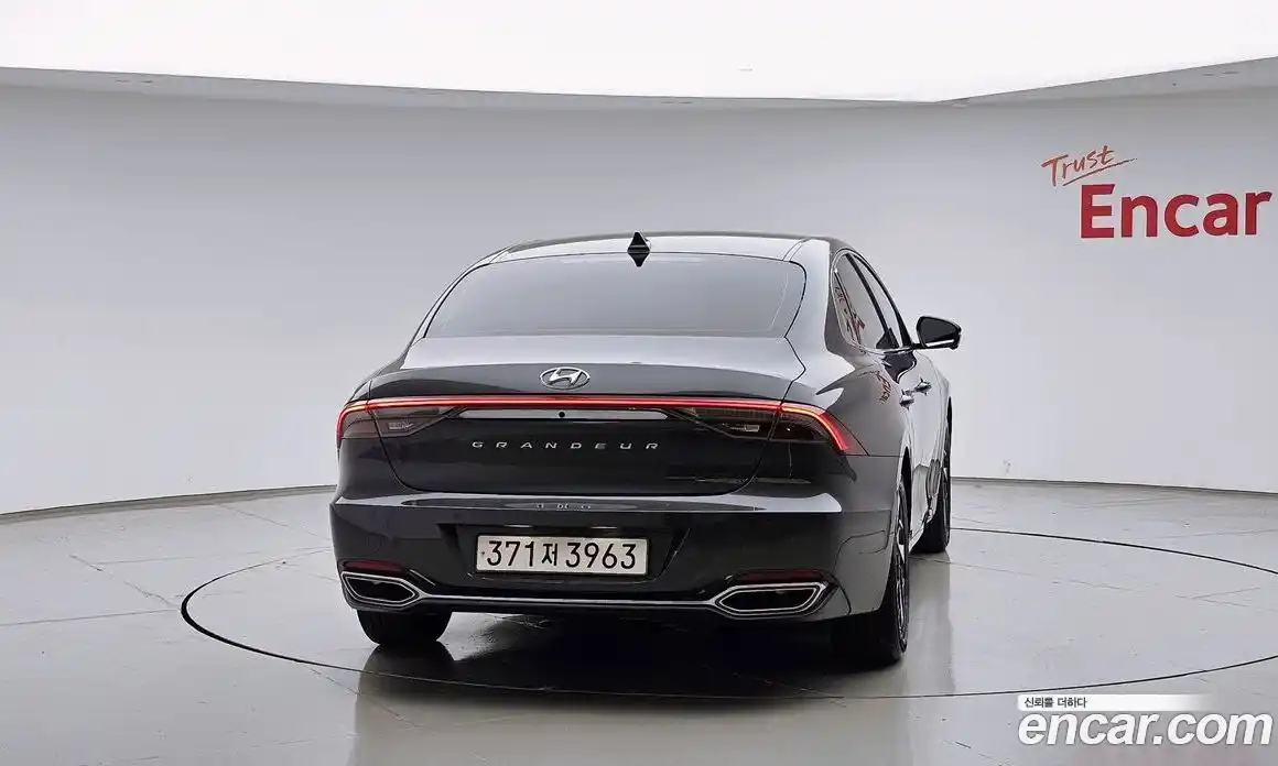 Hyundai Grandeur 2022 2.4 автомат (гидро), фото 4