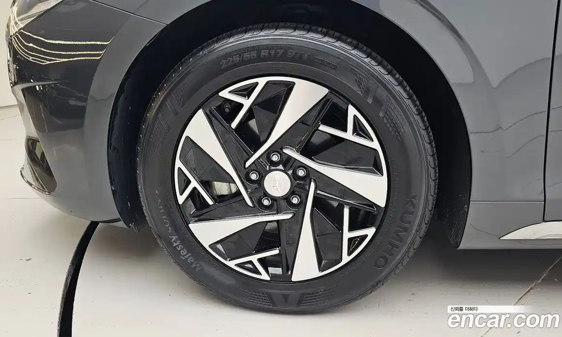 Hyundai Grandeur 2022 2.4 автомат (гидро), фото 5