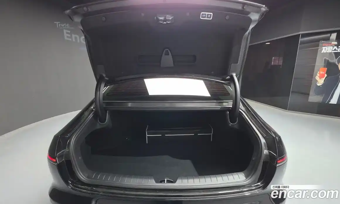 Hyundai Grandeur 2023 3.5 автомат (гидро), фото 22