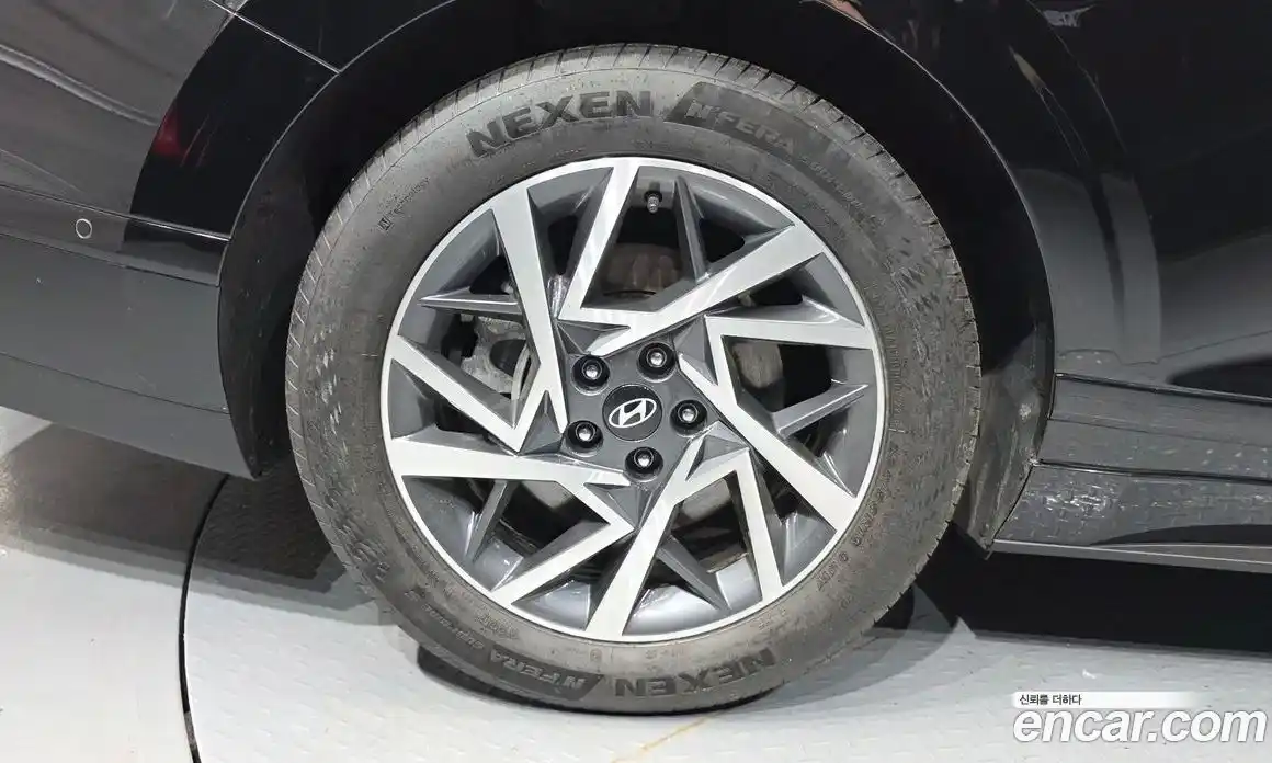 Hyundai Grandeur 2023 3.5 автомат (гидро), фото 5
