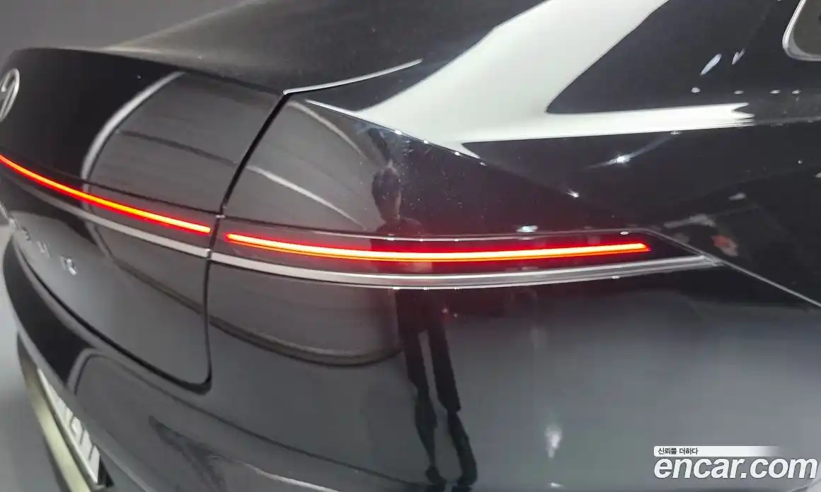 Hyundai Grandeur 2023 3.5 автомат (гидро), фото 9