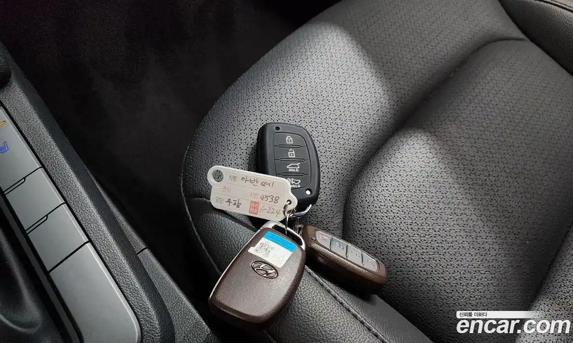 Hyundai Avante 2018 1.6 автомат (гидро), фото 22