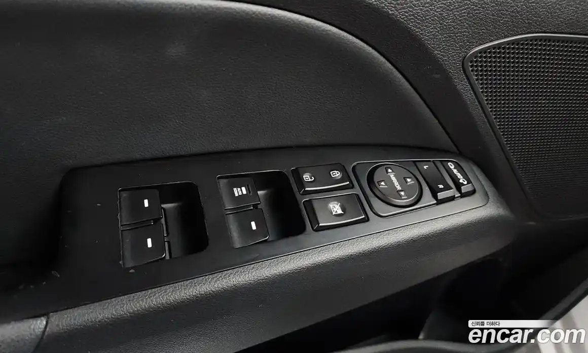 Hyundai Avante 2018 1.6 автомат (гидро), фото 24