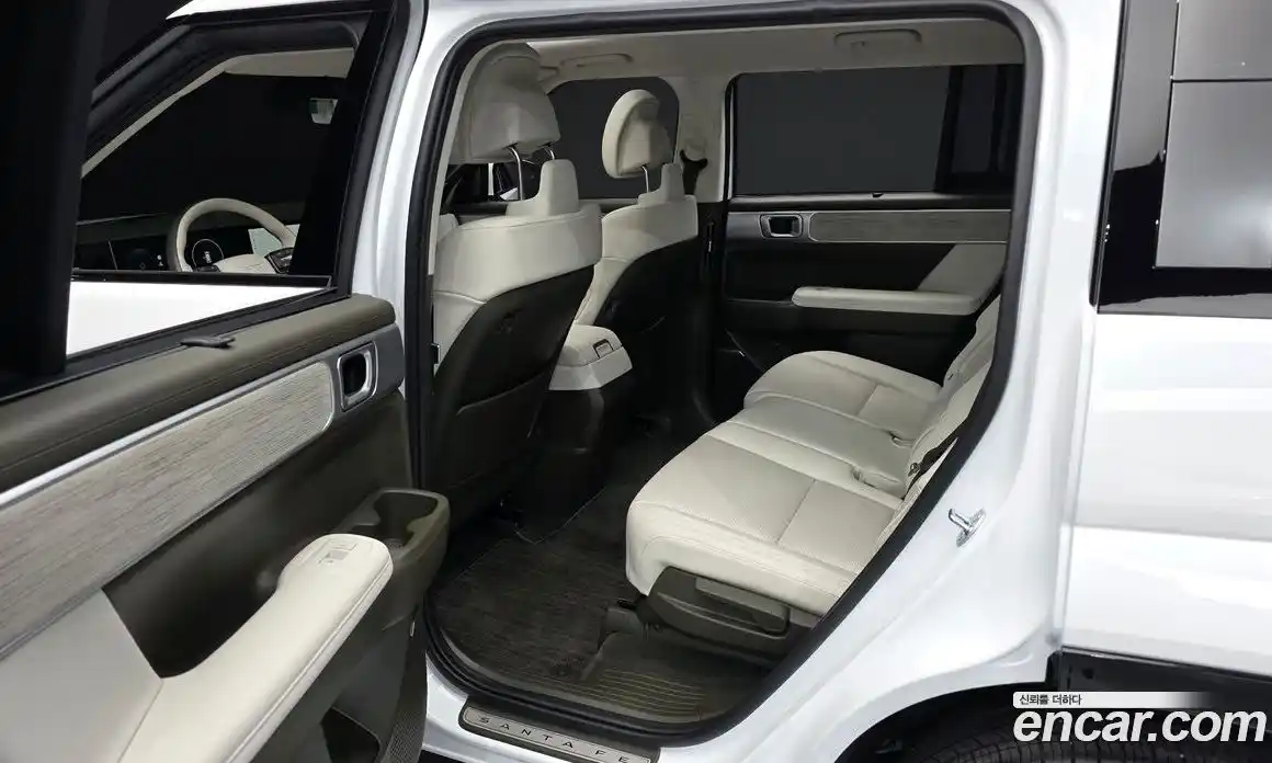 Hyundai Santa Fe 2024 1.6 автомат (гидро), фото 12
