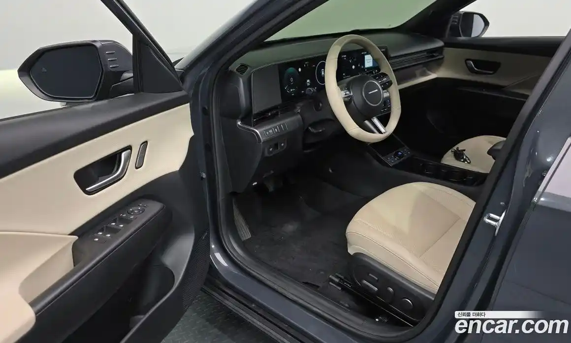 Hyundai Kona 2023 1.6 автомат (гидро), фото 12