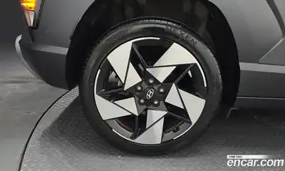Hyundai Kona 2023 1.6 автомат (гидро), миниатюра 4