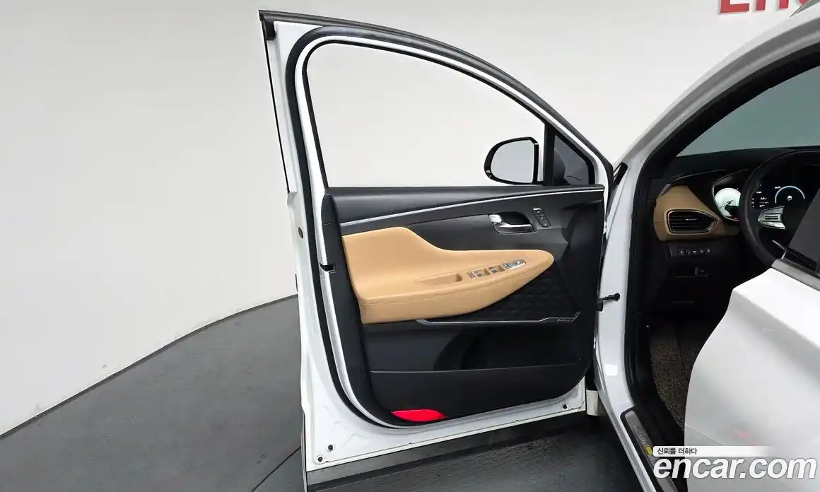 Hyundai Santa Fe 2021 2.5 автомат (гидро), фото 13