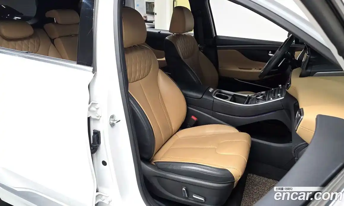 Hyundai Santa Fe 2021 2.5 автомат (гидро), фото 15