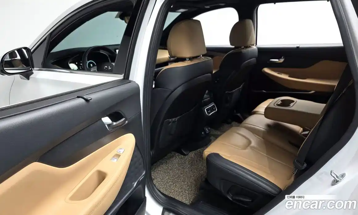Hyundai Santa Fe 2021 2.5 автомат (гидро), фото 17