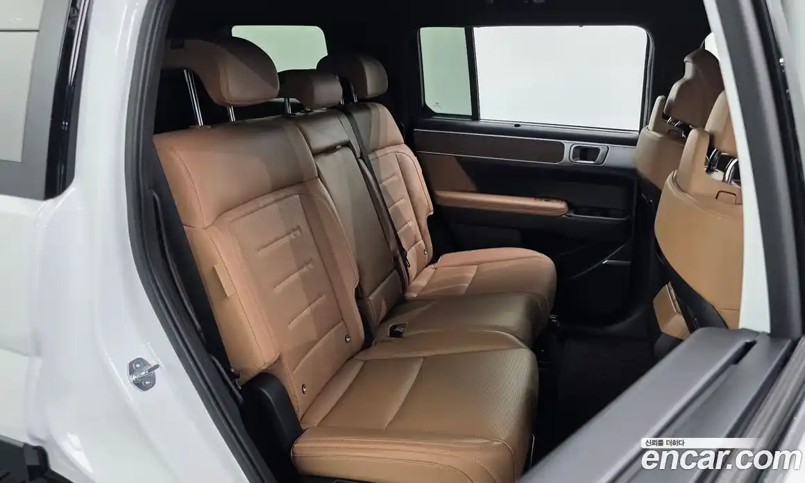 Hyundai Santa Fe 2023 1.6 автомат (гидро), фото 11