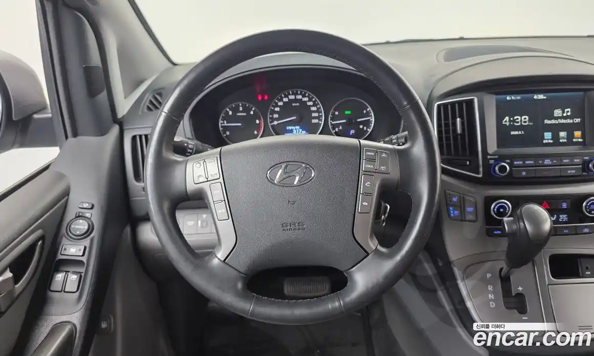 Hyundai Starex 2018 2.5 автомат (гидро), фото 19