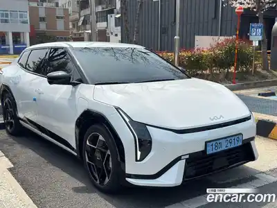 Kia EV4 2026 автомат (гидро), миниатюра 3