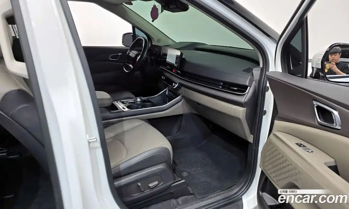 Kia Carnival 2024 2.2 автомат (гидро), фото 16