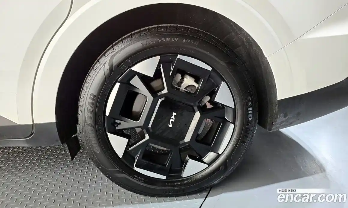 Kia Carnival 2024 2.2 автомат (гидро), фото 7