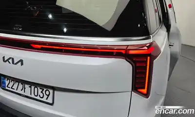Kia Carnival 2024 2.2 автомат (гидро), миниатюра 9