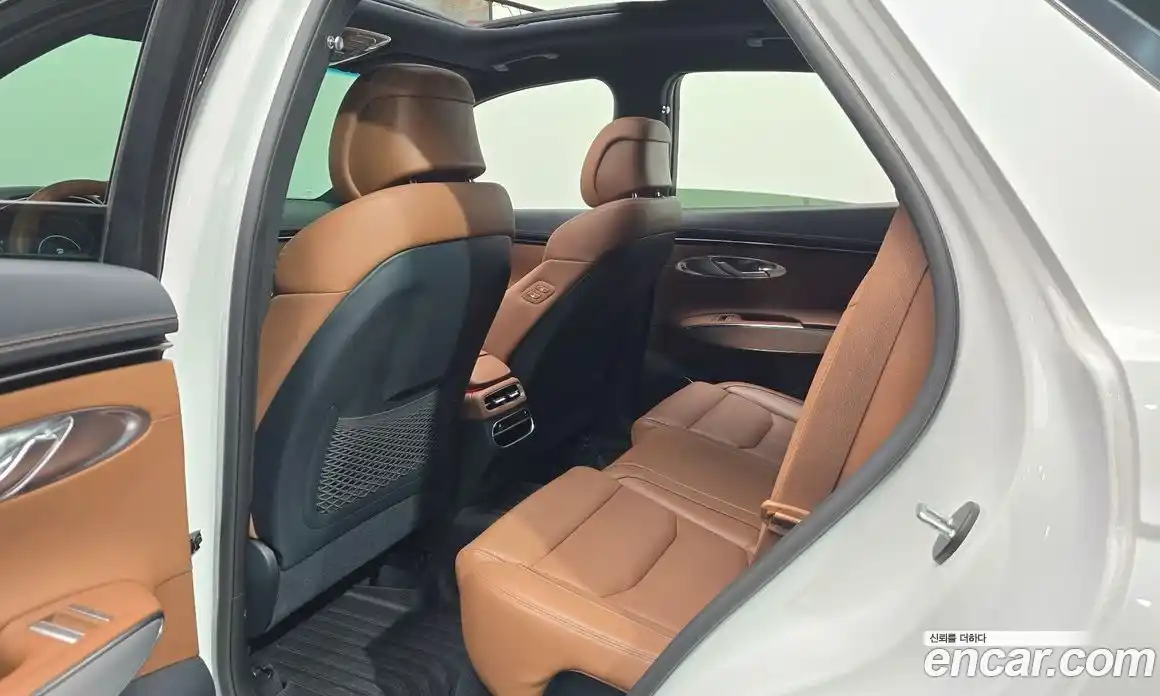 Genesis GV70 2022 2.5 автомат (гидро), фото 17