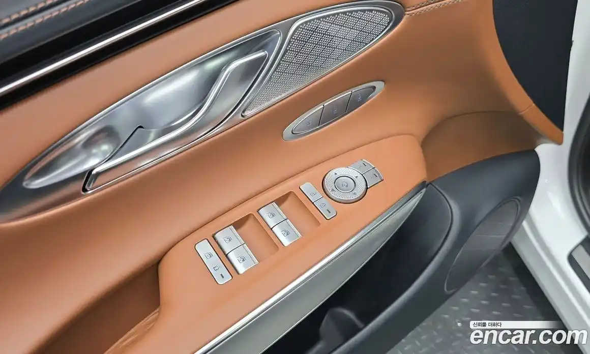 Genesis GV70 2022 2.5 автомат (гидро), фото 21