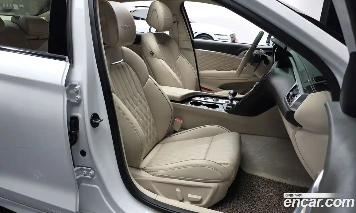 Genesis G70 2023 2.0 автомат (гидро), фото 12