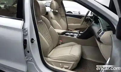 Genesis G70 2023 2.0 автомат (гидро), миниатюра 12