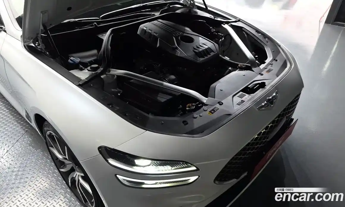 Genesis G70 2023 2.0 автомат (гидро), фото 6
