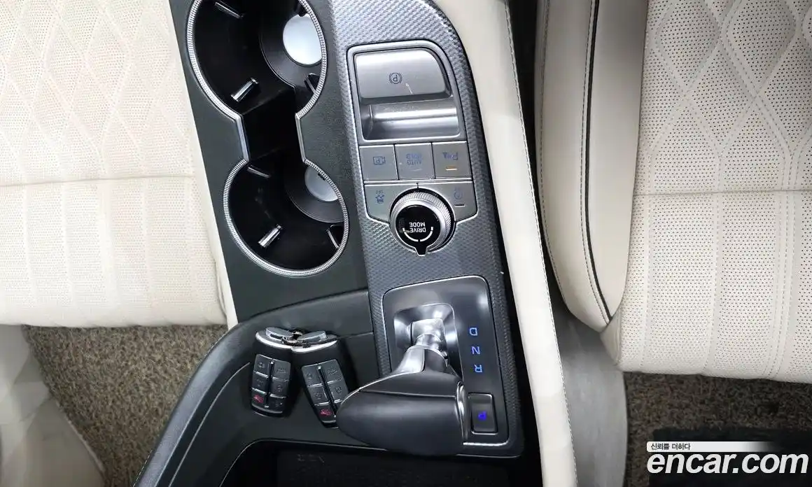 Genesis G70 2023 2.0 автомат (гидро), фото 9