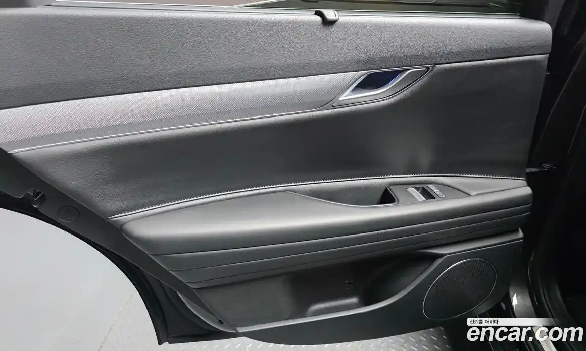 Genesis G80 2024 2.5 автомат (гидро), фото 15