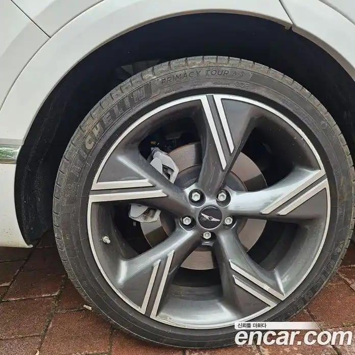 Genesis GV80 2024 2.5 автомат (гидро), фото 10