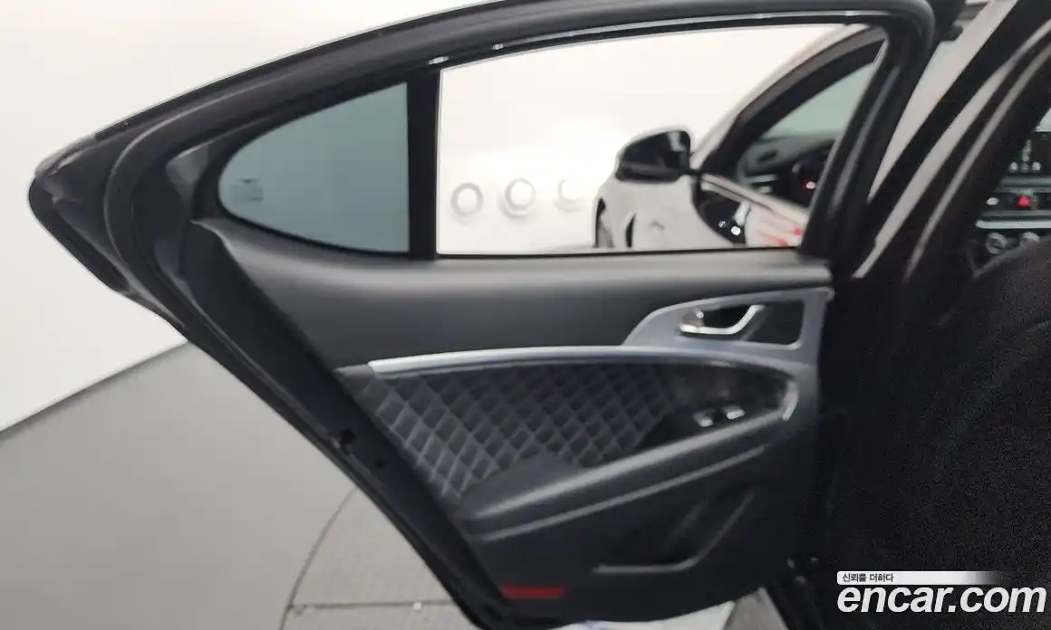 Genesis G70 2018 2.0 автомат (гидро), фото 25