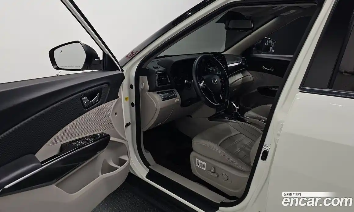 SsangYong TIBOLI 2022 1.5 автомат (гидро), фото 13