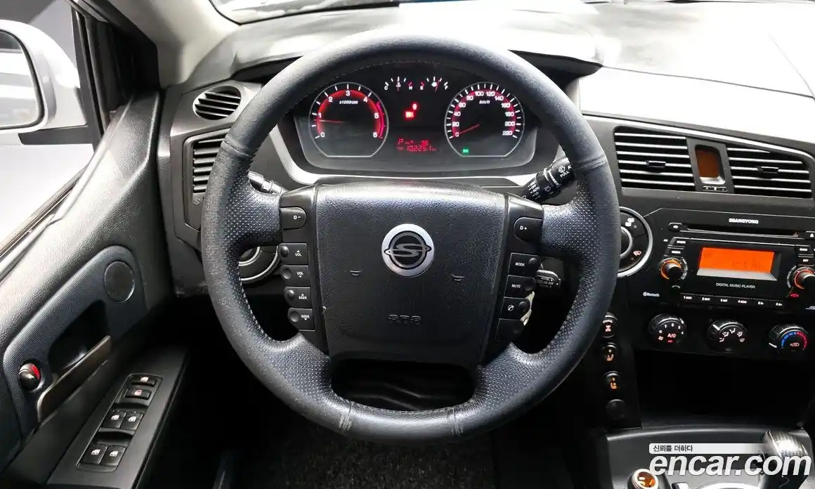 SsangYong Korando 2012 2.0 автомат (гидро), фото 13