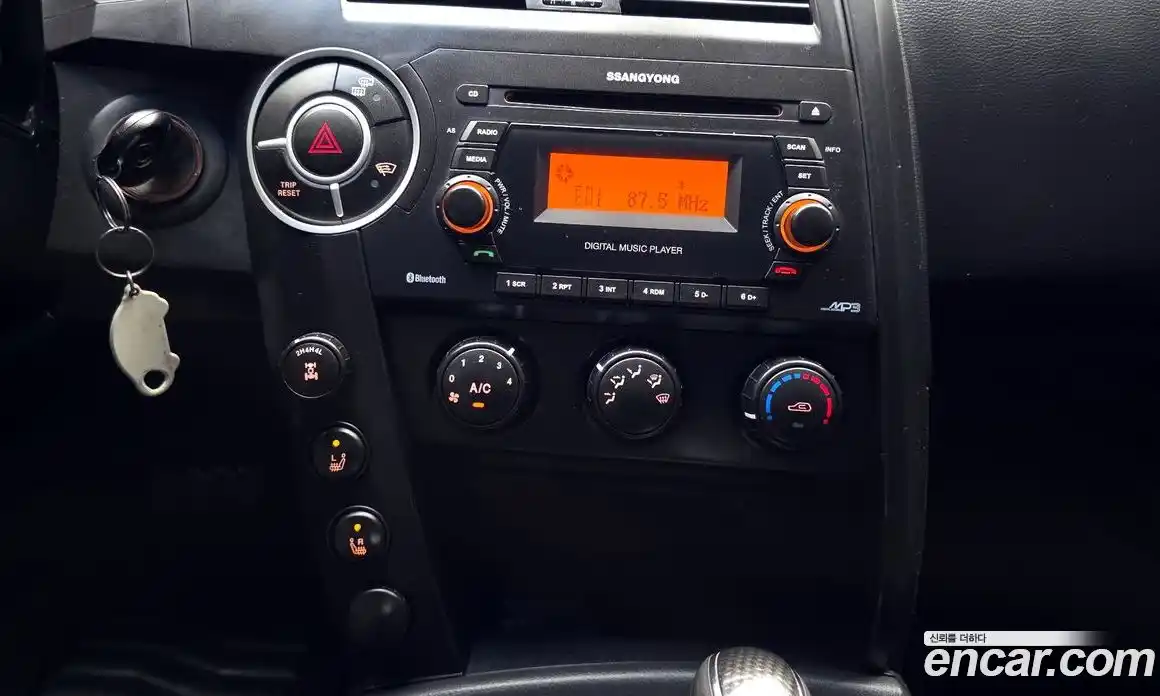 SsangYong Korando 2012 2.0 автомат (гидро), фото 14
