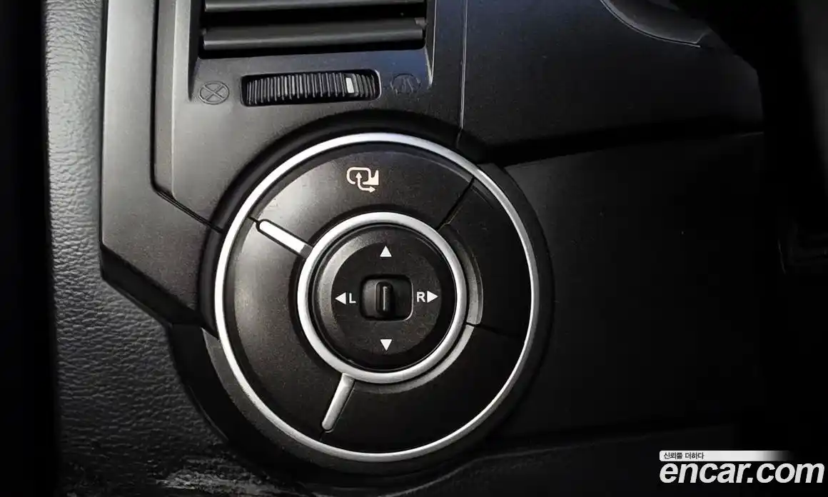 SsangYong Korando 2012 2.0 автомат (гидро), фото 19