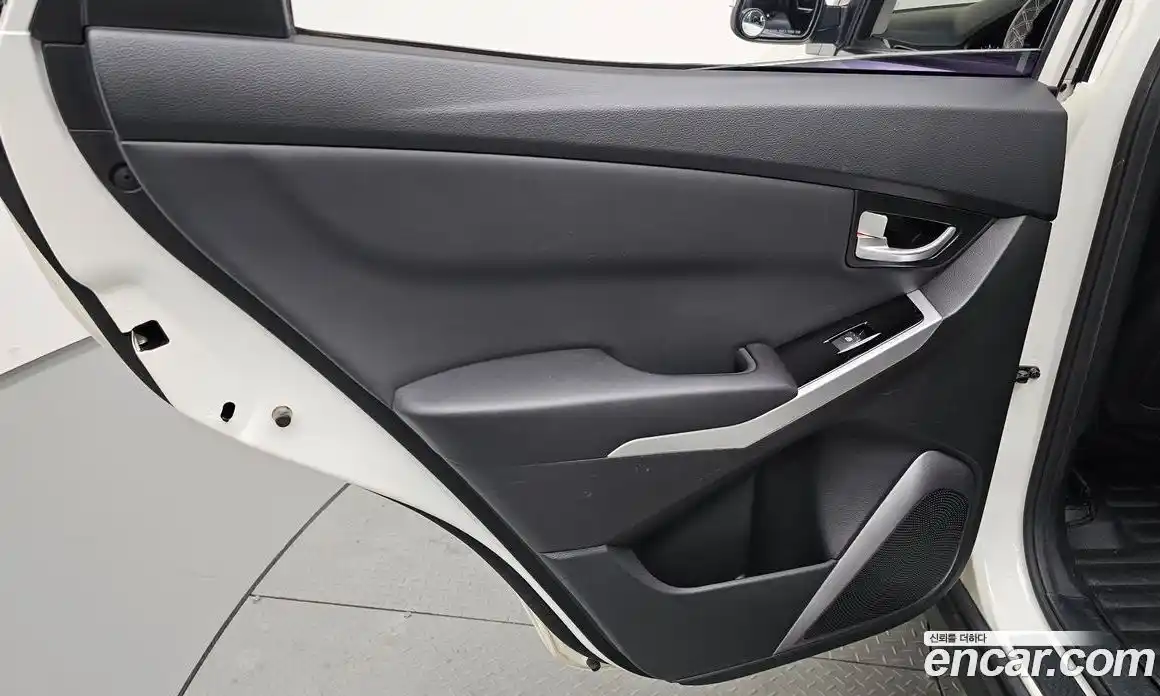 SsangYong Korando 2014 2.0 автомат (гидро), фото 15