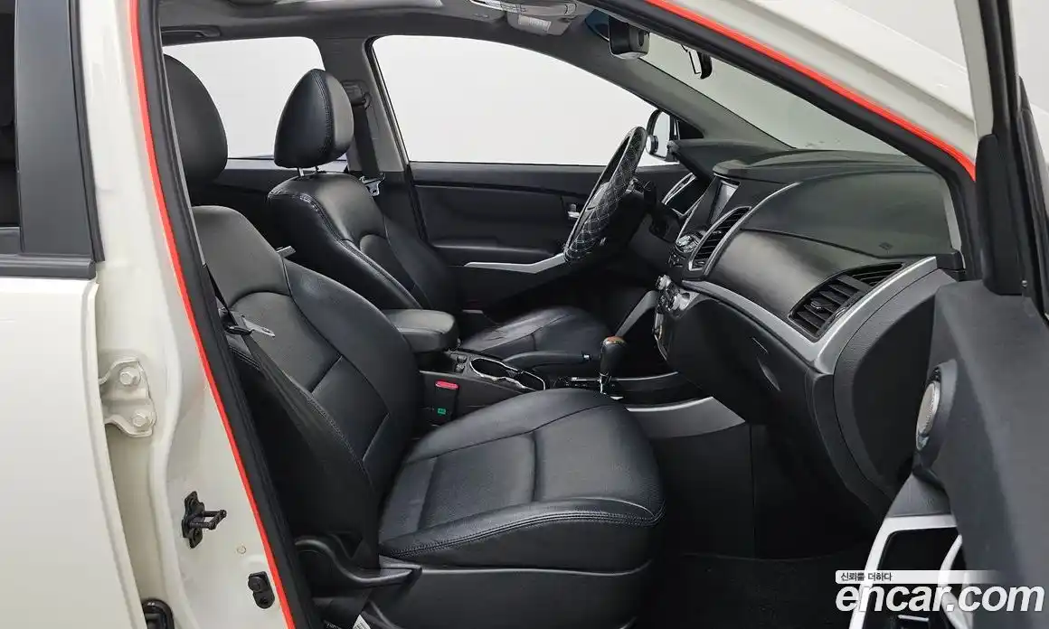 SsangYong Korando 2014 2.0 автомат (гидро), фото 17