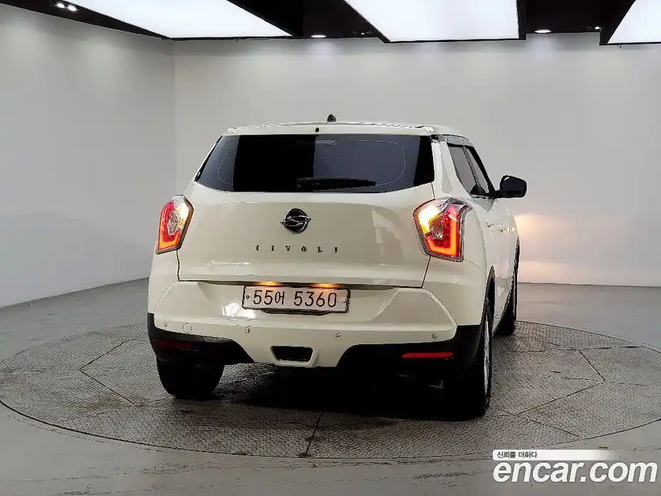 SsangYong TIBOLI 2015 1.6 автомат (гидро), фото 3