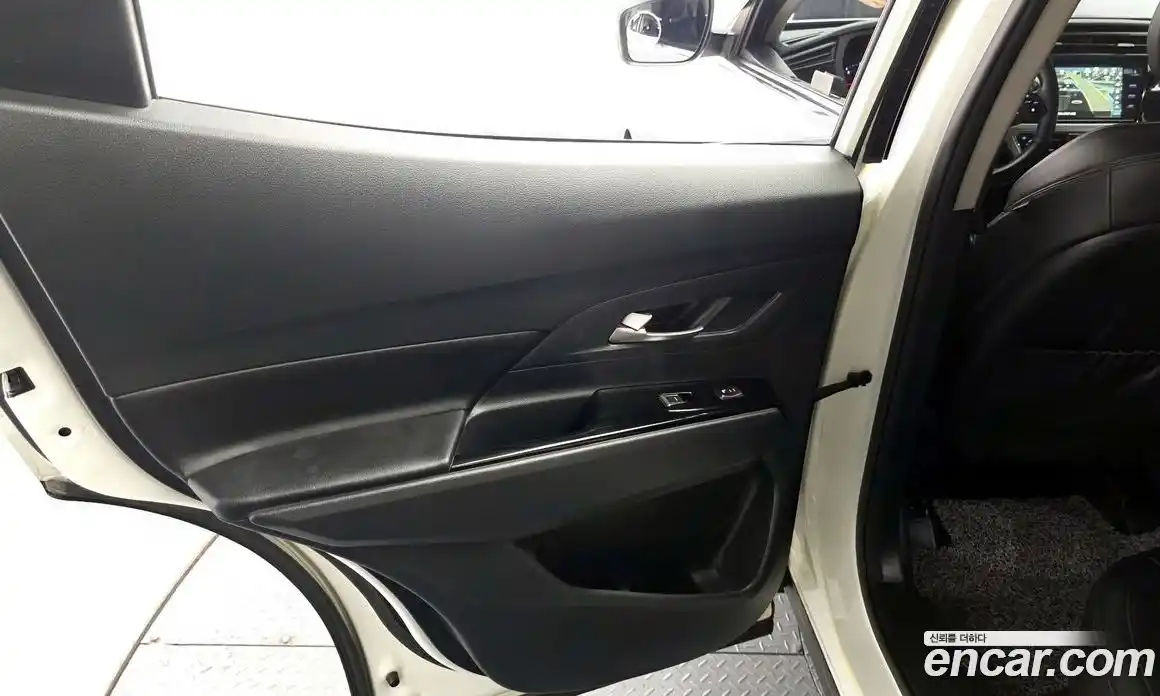 SsangYong Korando 2020 1.6 автомат (гидро), фото 15