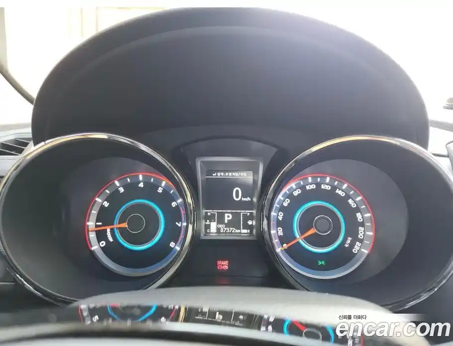 SsangYong TIBOLI 2016 1.6 автомат (гидро), фото 8