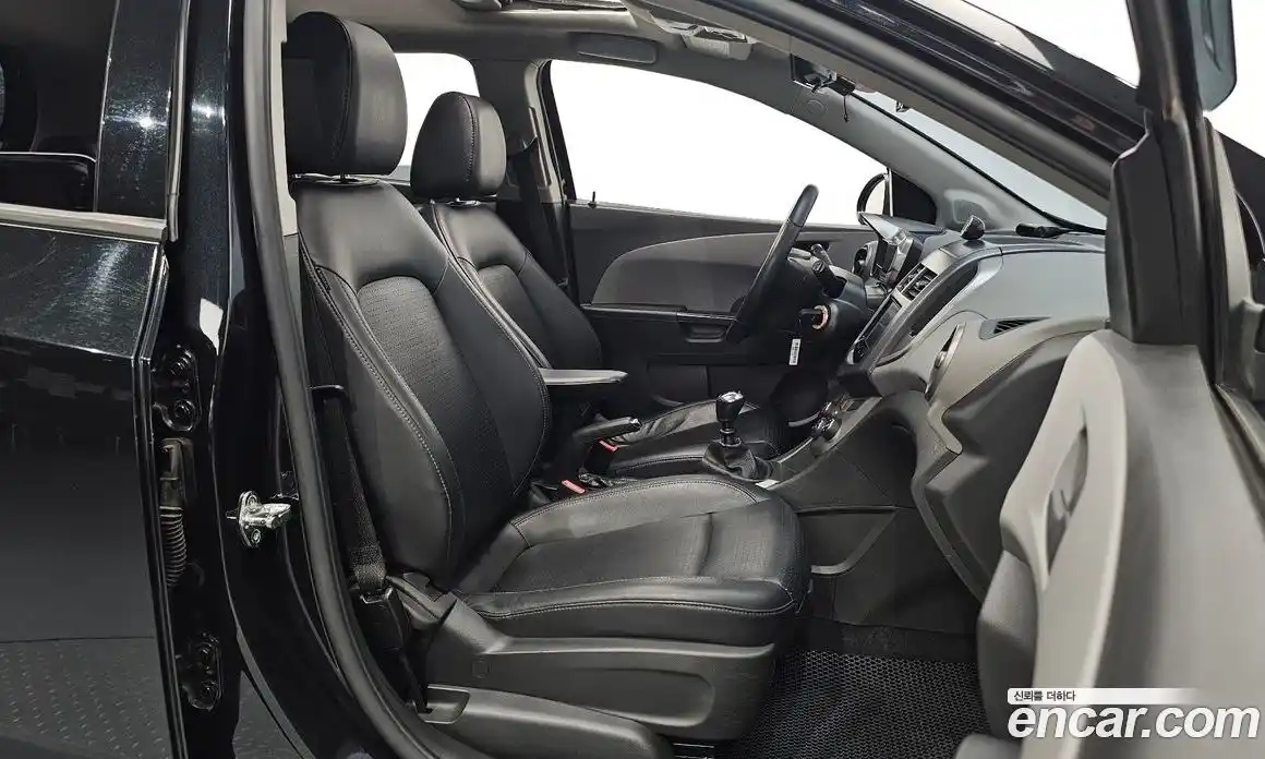 Chevrolet Aveo 2012 1.6 механика, фото 13