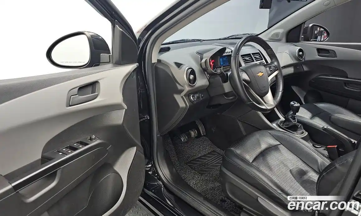 Chevrolet Aveo 2012 1.6 механика, фото 17