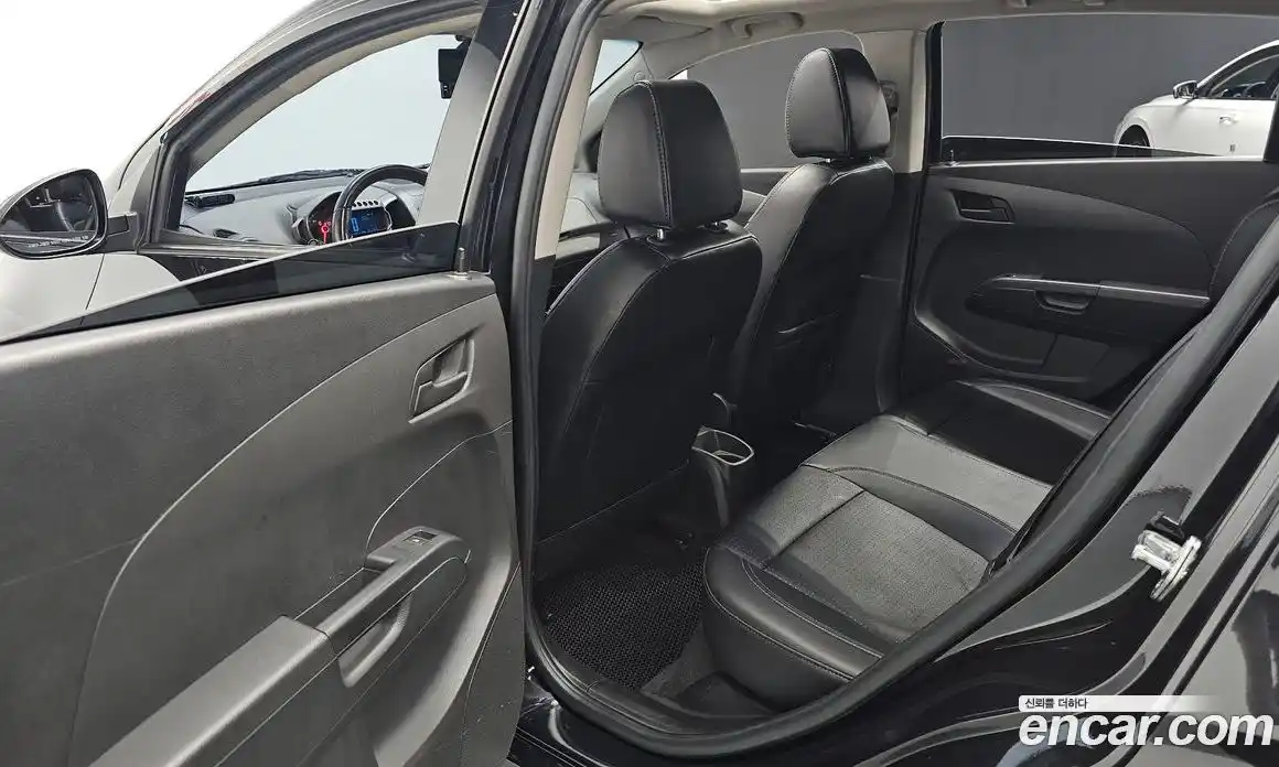 Chevrolet Aveo 2012 1.6 механика, фото 18
